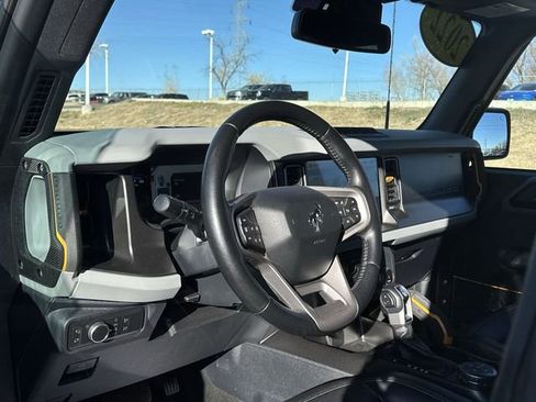 Used 2022 Ford Bronco Badlands w/ Sasquatch Package image 10