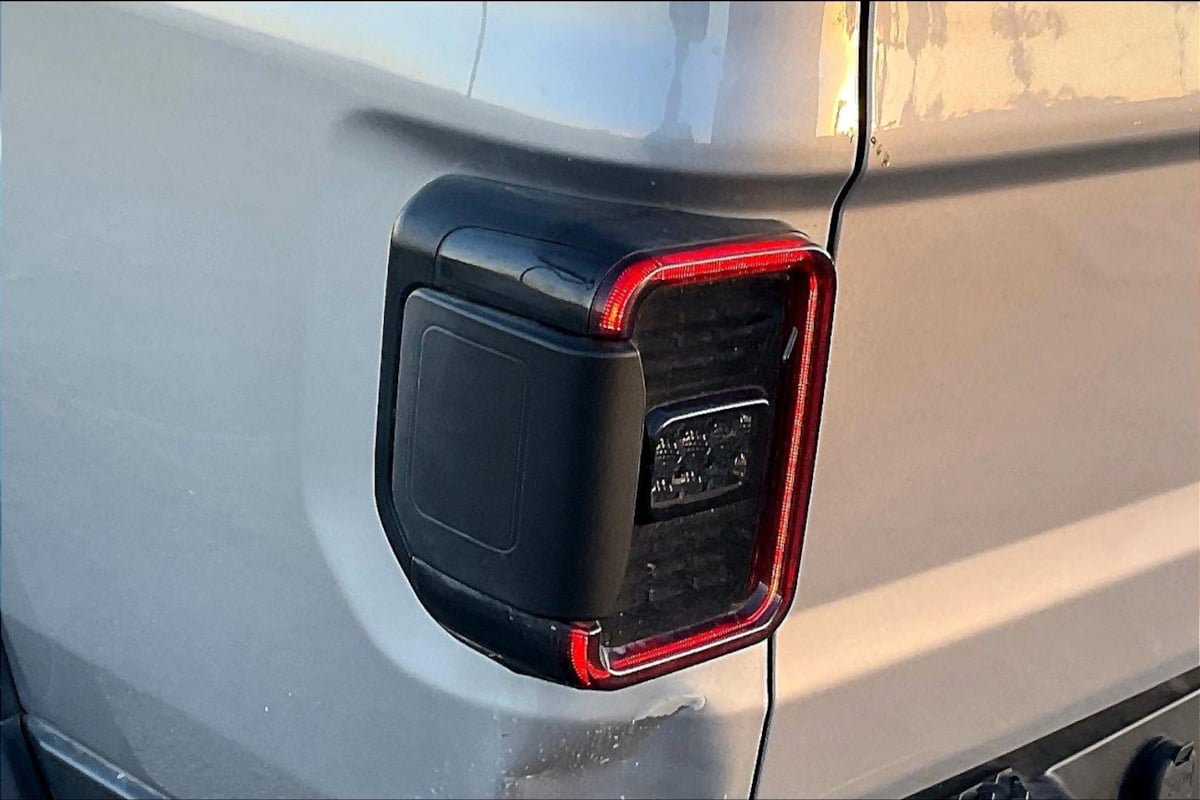 Used 2020 Jeep Gladiator Sport w/ Quick Order Package 24S AWD/4WD image 31