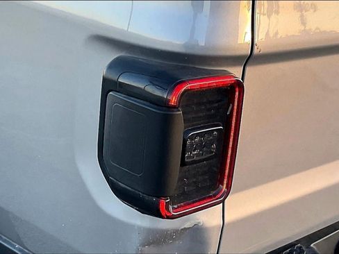 Used 2020 Jeep Gladiator Sport w/ Quick Order Package 24S AWD/4WD image 31