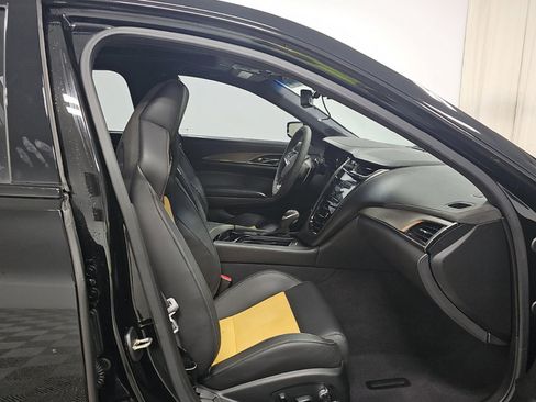 Used 2018 Cadillac CTS V w/ Carbon Fiber Package RWD image 8