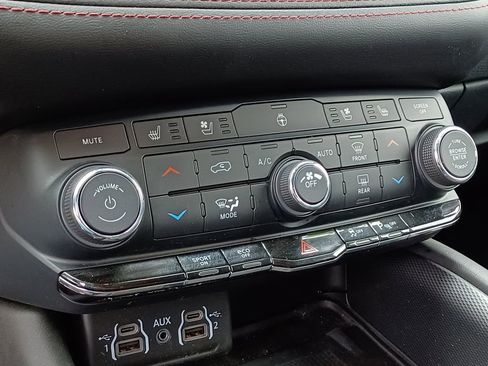 Used 2021 Dodge Durango R/T AWD/4WD image 25