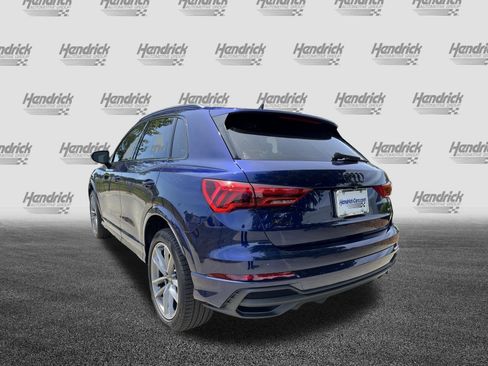 Certified 2025 Audi Q3 2.0T Premium w/ Convenience Package AWD/4WD image 9