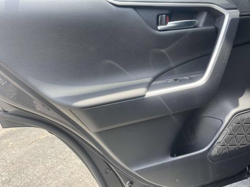 Used 2023 Toyota RAV4 Limited FWD image 18