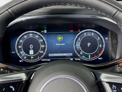 Used 2026 Jaguar F-PACE R-Dynamic S image 13