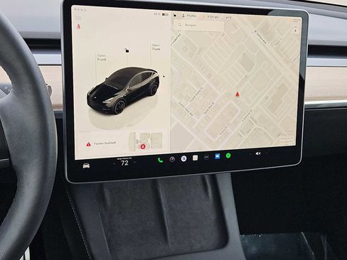 Used 2022 Tesla Model Y Performance image 27