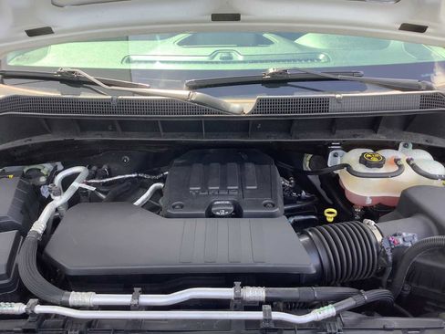 Used 2022 Chevrolet Silverado 1500 Custom image 8