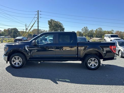 Used 2023 Ford F150 XLT image 3