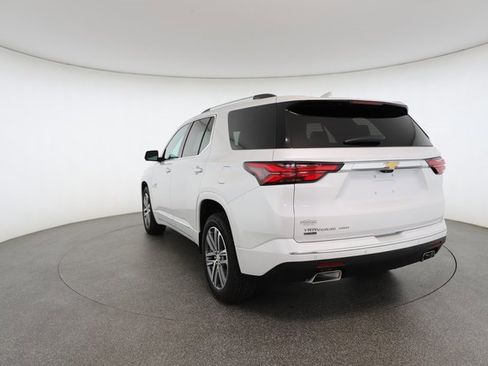 Used 2024 Chevrolet Traverse High Country image 12