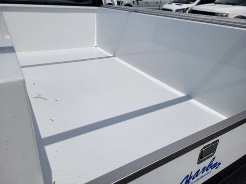 New 2026 Ford F250 XL w/ XL Chrome Package RWD image 17