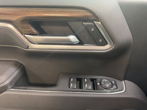 New 2026 Chevrolet Silverado 1500 RST w/ Dark Appearance Package image 16