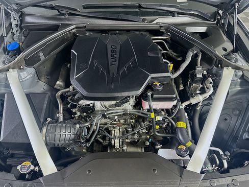 Used 2025 Genesis G70 2.5T RWD image 34