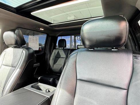 Used 2017 Ford F350 Lariat w/ Lariat Ultimate Package image 32