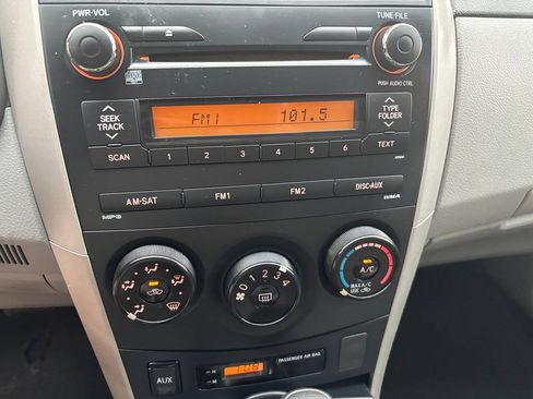 Used 2010 Toyota Corolla LE FWD image 29