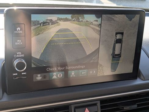 Used 2023 Honda Pilot Elite image 23