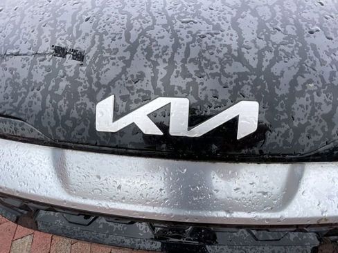 Used 2023 Kia Sportage SX FWD image 4