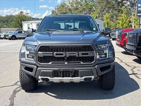 Used 2018 Ford F150 Raptor w/ Equipment Group 802A Luxury AWD/4WD image 3