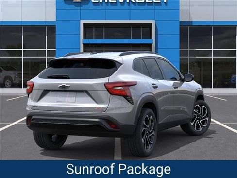 New 2026 Chevrolet Trax RS w/ Sunroof Package FWD image 4