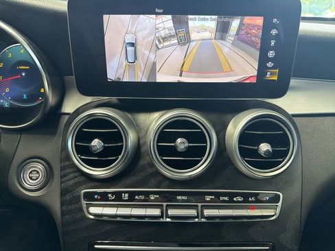 Used 2022 Mercedes-Benz GLC 300 4MATIC image 15