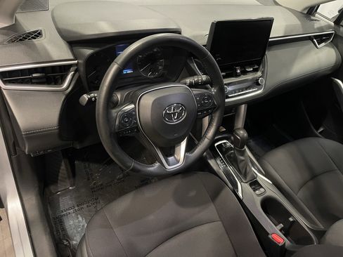 Used 2023 Toyota Corolla Cross LE AWD/4WD image 13