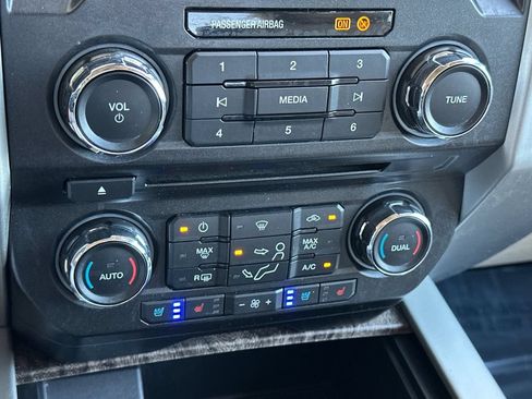 Certified 2017 Ford F350 Lariat w/ Tow Technology Bundle AWD/4WD image 19
