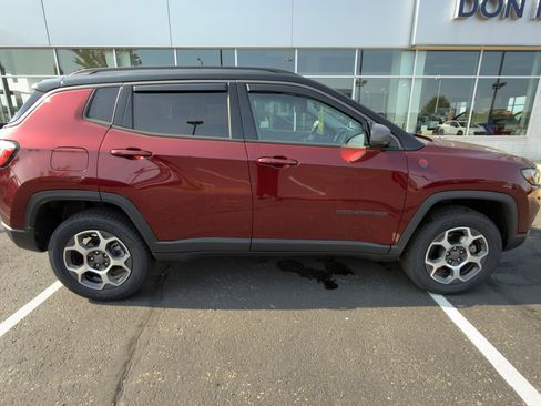 Used 2022 Jeep Compass Trailhawk w/ Sun and Sound Group image 2