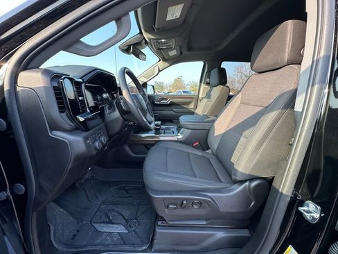 Used 2024 Chevrolet Silverado 1500 RST w/ Protection Package image 2