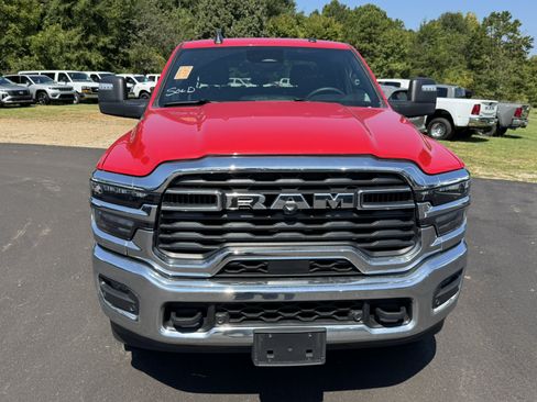 Used 2026 RAM 2500 Big Horn AWD/4WD image 2