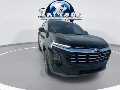 New 2026 Chevrolet Equinox LT w/ Convenience Package II image 2