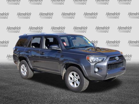 Used 2014 Toyota 4Runner SR5 image 2