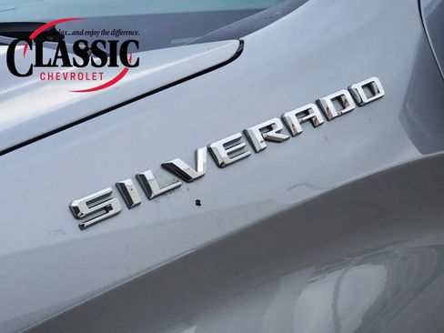 Used 2025 Chevrolet Silverado 1500 LTZ image 13