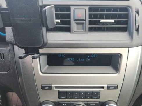 Used 2012 Ford Fusion SE image 10