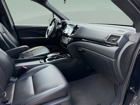 Certified 2023 Honda Ridgeline Black Edition image 25