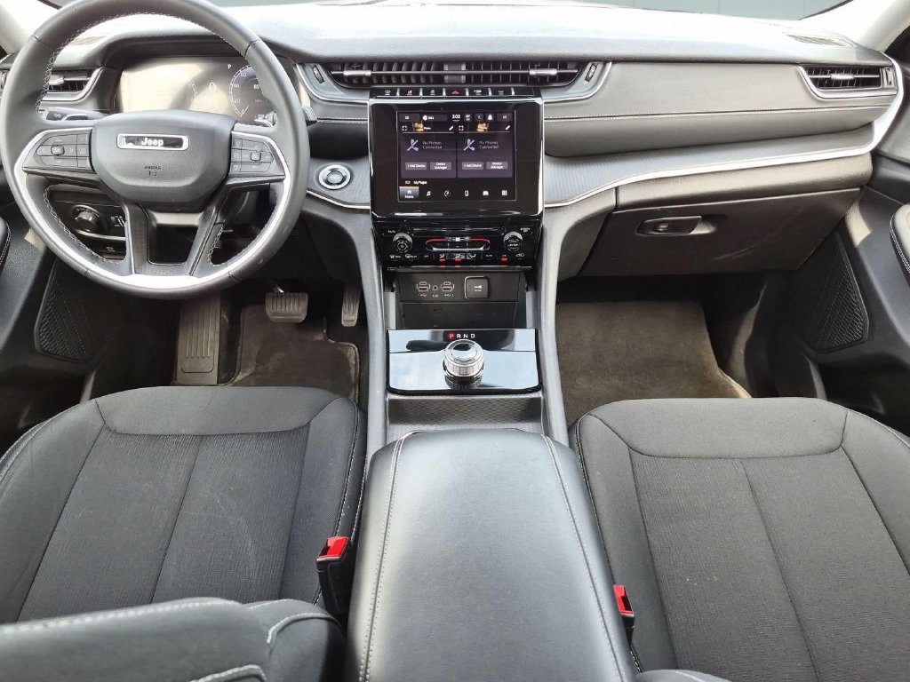 Used 2024 Jeep Grand Cherokee Laredo X AWD/4WD image 26