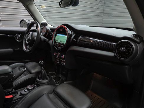 Used 2019 MINI Cooper S FWD image 11