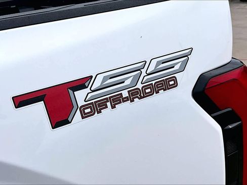 Used 2023 Toyota Tundra SR5 RWD image 10