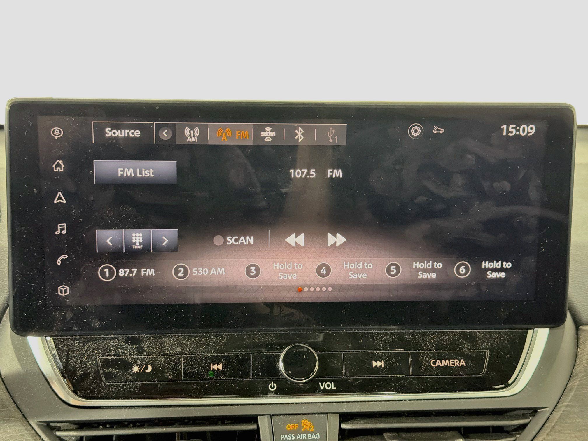 Used 2023 Nissan Altima 2.5 SV w/ SV Premium Package FWD image 19