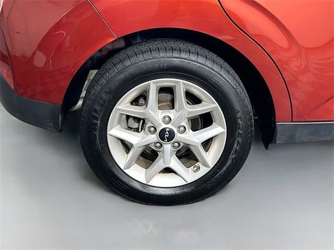 Used 2023 Kia Soul LX w/ LX Technology Package image 32