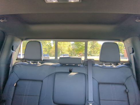 Used 2025 Chevrolet Silverado 2500 High Country w/ High Country Premium Package image 24