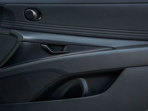New 2026 Hyundai Elantra SEL Sport Premium FWD image 8