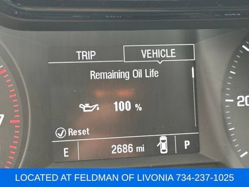 Used 2025 Chevrolet Trax LS w/ LS Convenience Package FWD image 8