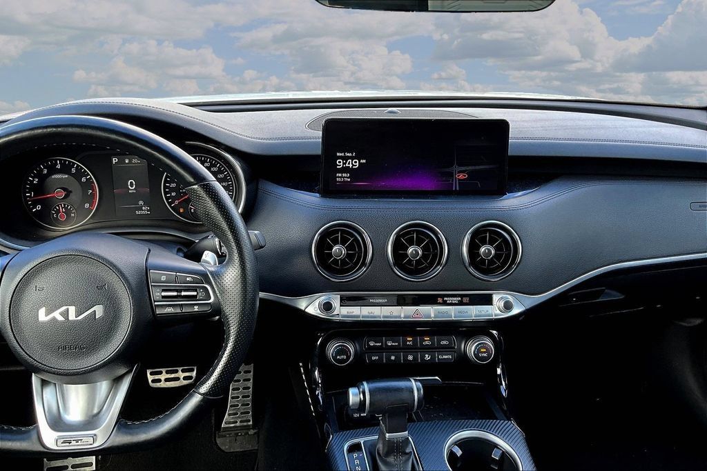 Used 2023 Kia Stinger GT-Line w/ Sun & Sound Package AWD/4WD image 9