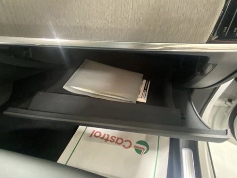 Certified 2025 Volvo S90 B6 Plus image 29