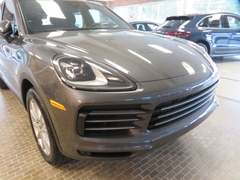 Used 2019 Porsche Cayenne image 56