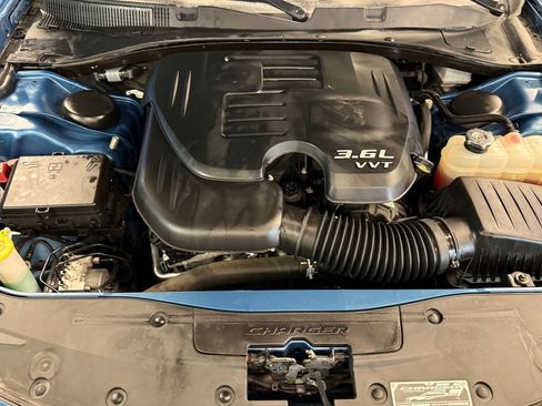 Used 2023 Dodge Charger SXT w/ Blacktop Package image 23