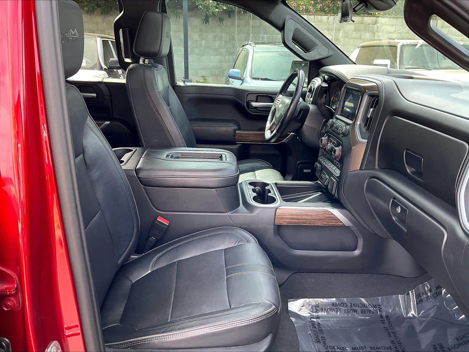 Used 2021 Chevrolet Silverado 1500 High Country w/ Technology Package AWD/4WD image 10