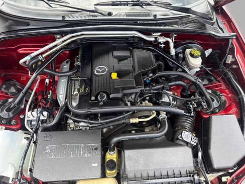 Used 2006 MAZDA MX-5 Miata Grand Touring w/ Appearance Pkg RWD image 24