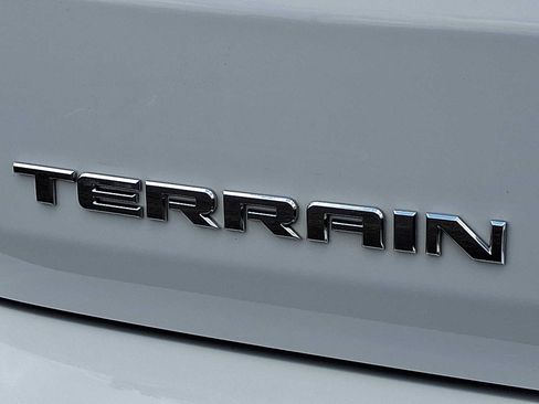 Used 2020 GMC Terrain SLE w/ Driver Convenience Package AWD/4WD image 30
