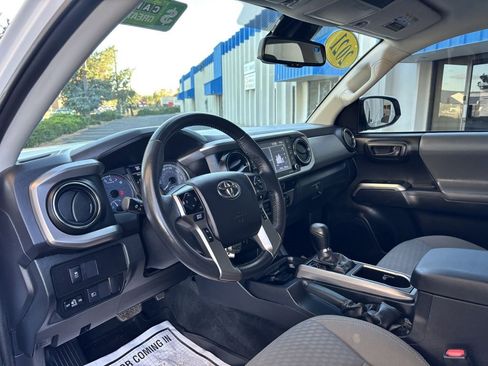 Used 2021 Toyota Tacoma SR image 12