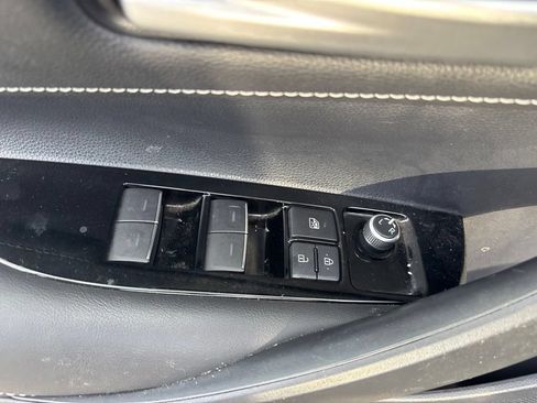 Used 2020 Toyota Corolla SE w/ Protection Package FWD image 16