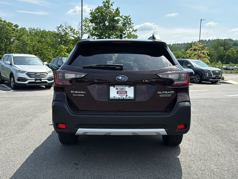 Certified 2023 Subaru Outback Touring AWD/4WD image 7